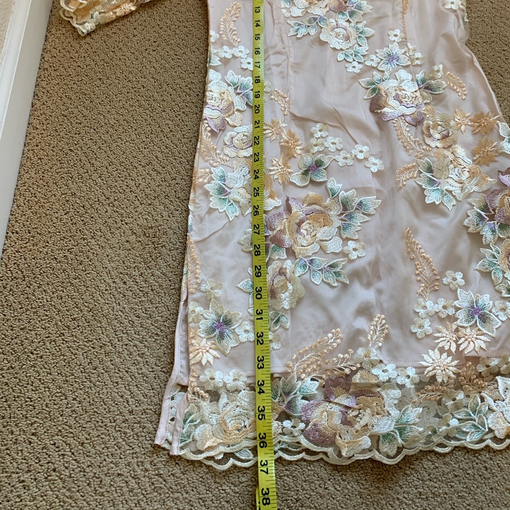 Dress - Picture 6 of 8